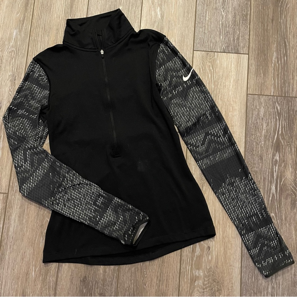 Nike Dri-fit 1/4 zip top